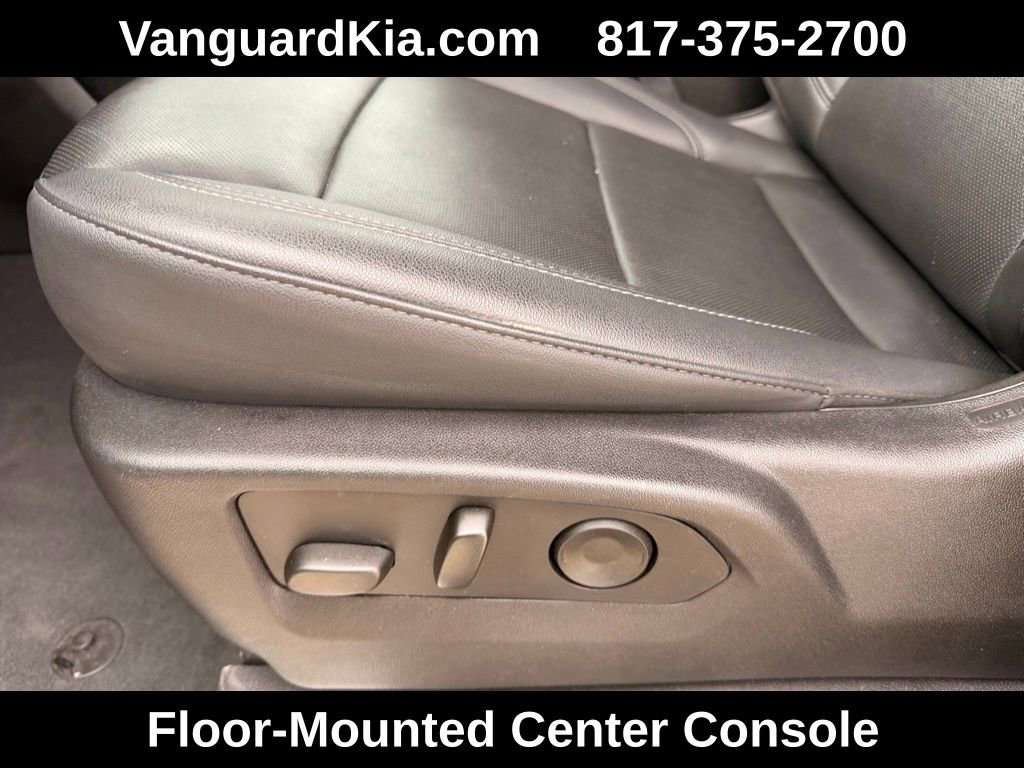 Used 2025 Chevrolet Silverado 2500 LTZ w/ LTZ Premium Package image 14