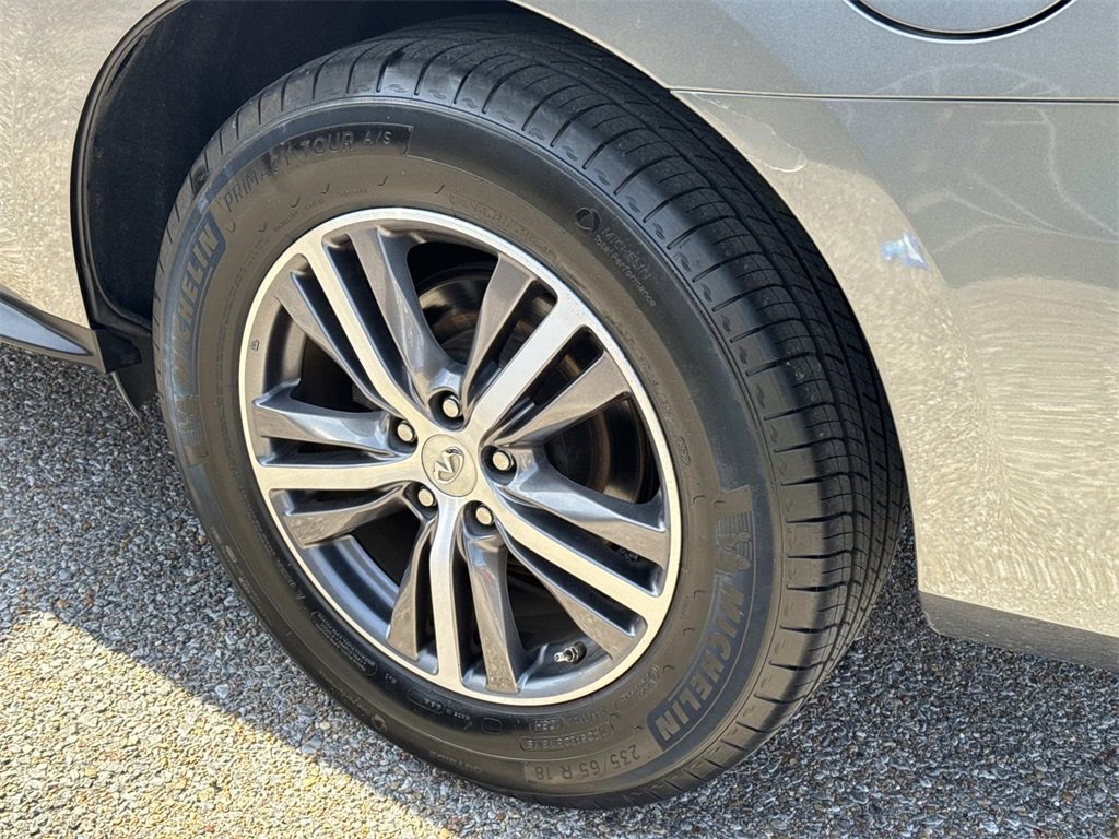 Used 2018 INFINITI QX60 Luxe image 5