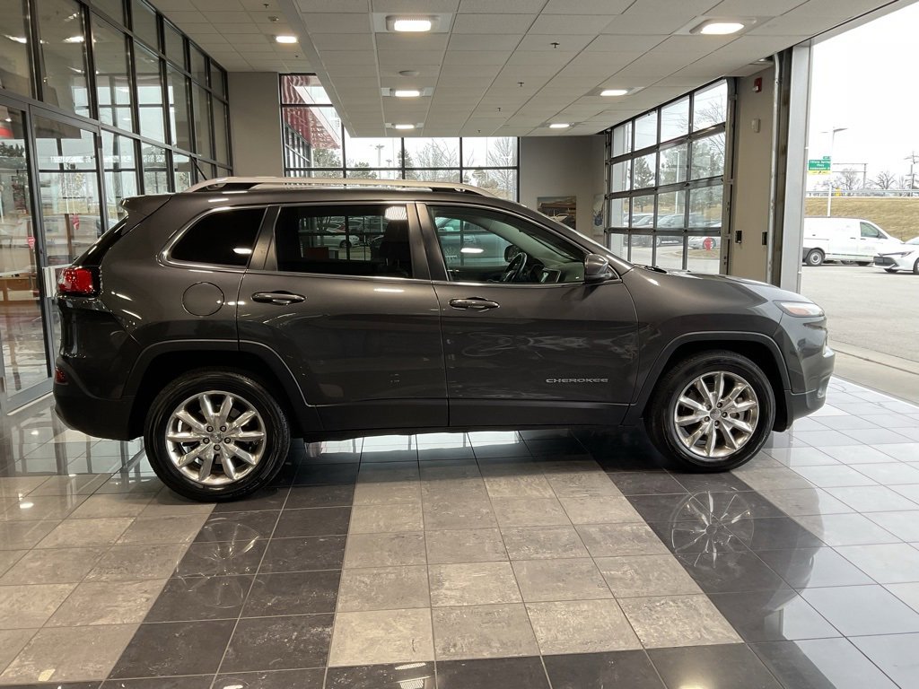 Used 2015 Jeep Cherokee Limited w/ Trailer Tow Group image 6