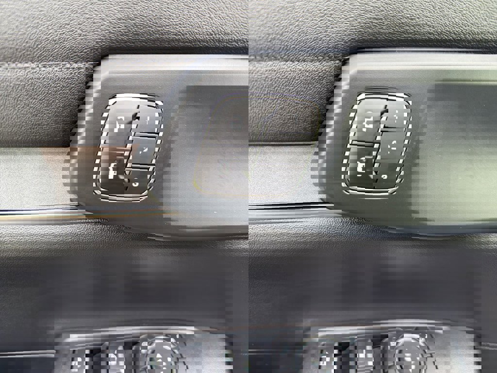 New 2025 Ford Ranger Lariat w/ FX4 Off-Road Package image 14