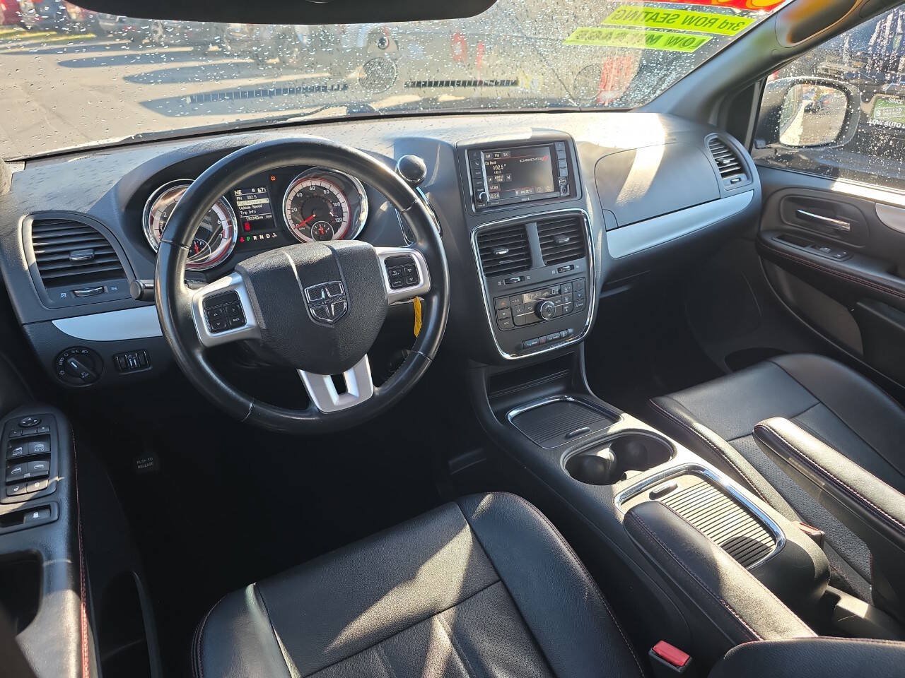 Used 2016 Dodge Grand Caravan R/T FWD image 22