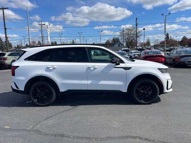 Certified 2022 Kia Sorento SX image 4