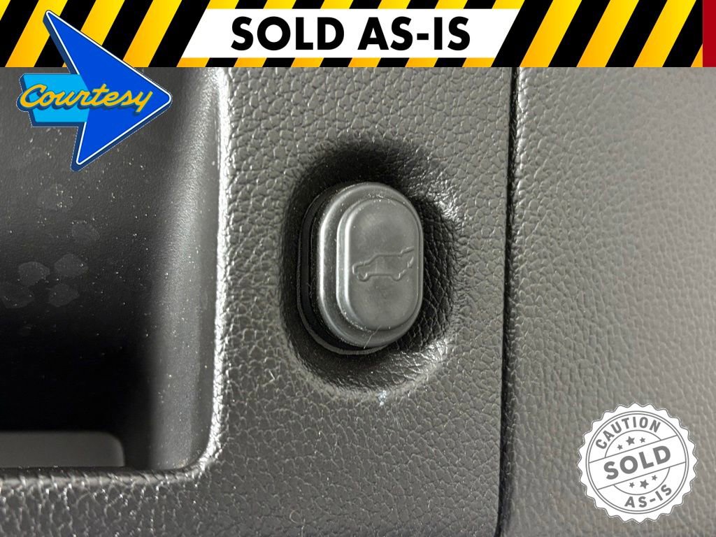 Used 2017 Chevrolet Suburban LT w/ Luxury Package RWD image 38