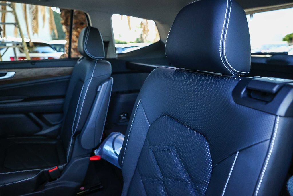 New 2026 Volkswagen Atlas SE image 17