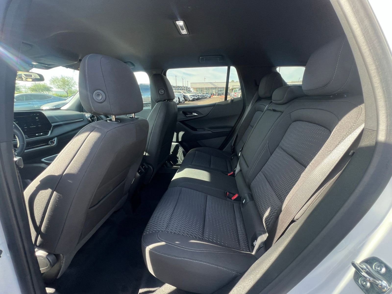 Used 2025 Chevrolet Equinox LT image 25