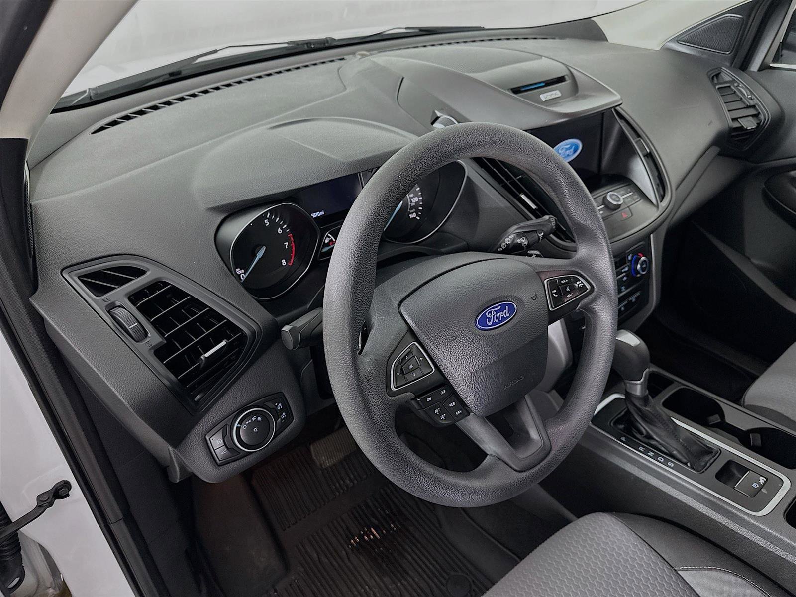 Used 2017 Ford Escape SE w/ Equipment Group 201A image 22