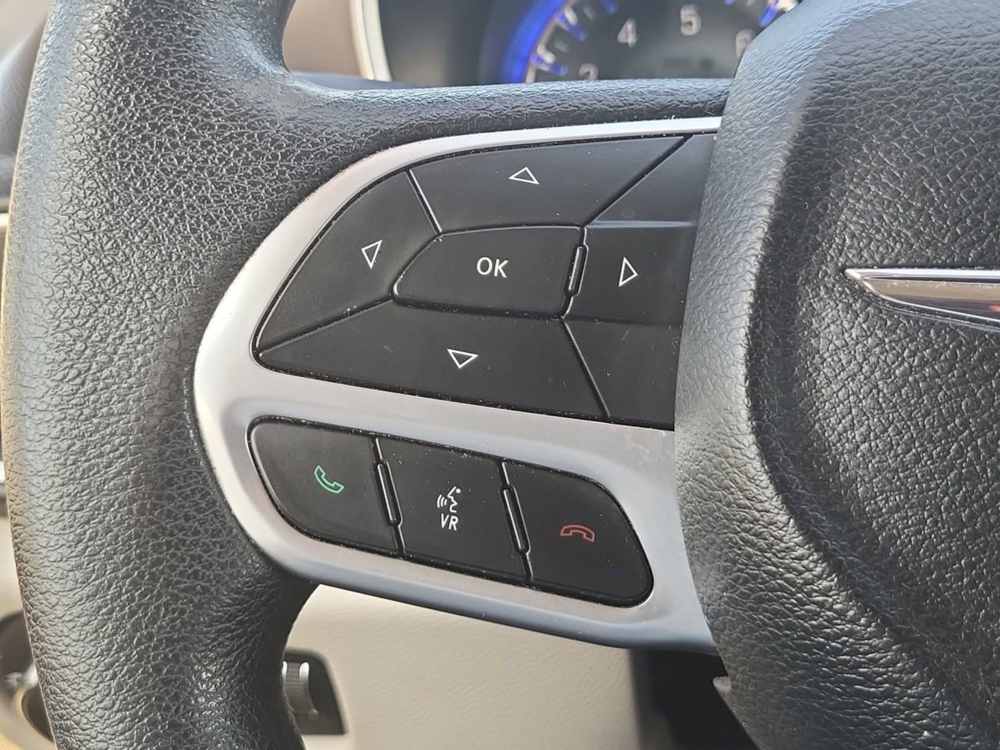 Used 2020 Chrysler Voyager Lxi image 15