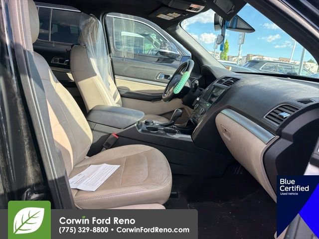 Used 2018 Ford Explorer XLT w/ Equipment Group 202A AWD/4WD image 12