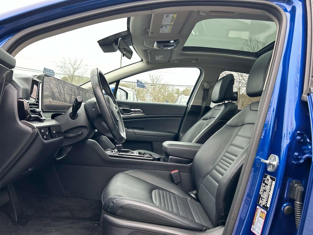 Used 2023 Kia Sportage SX image 18