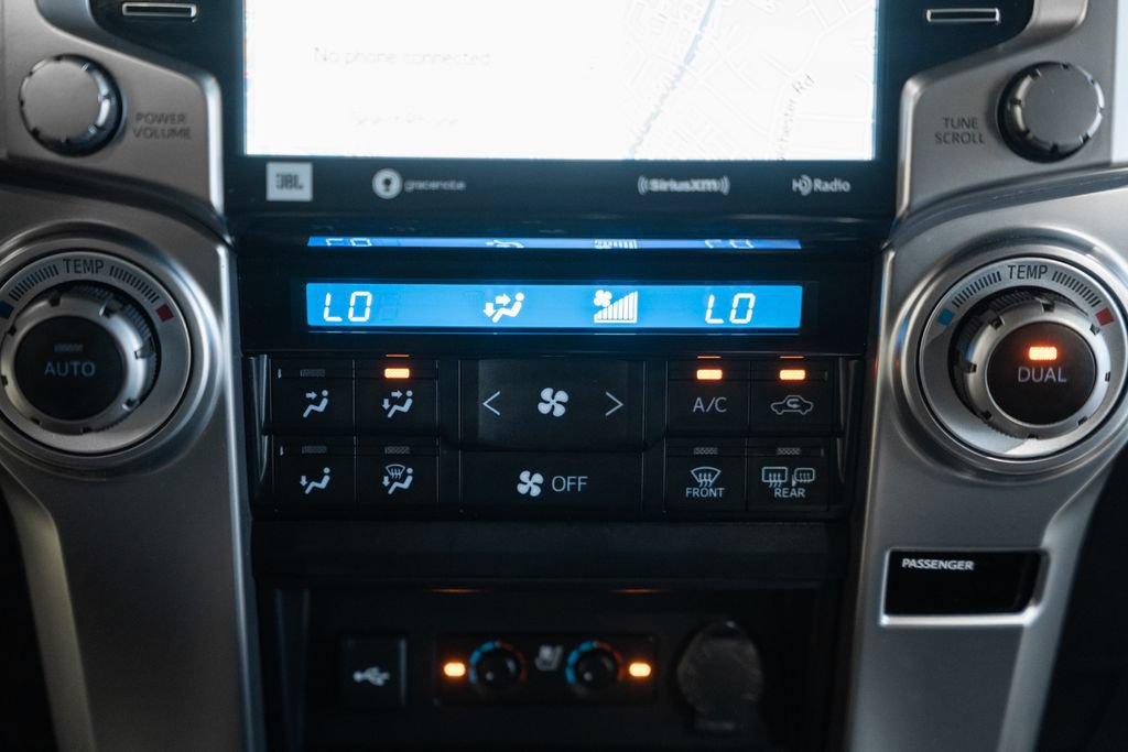Used 2023 Toyota 4Runner Limited AWD/4WD image 21