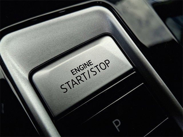 New 2026 Volkswagen Atlas Cross Sport SEL Premium R-Line image 16