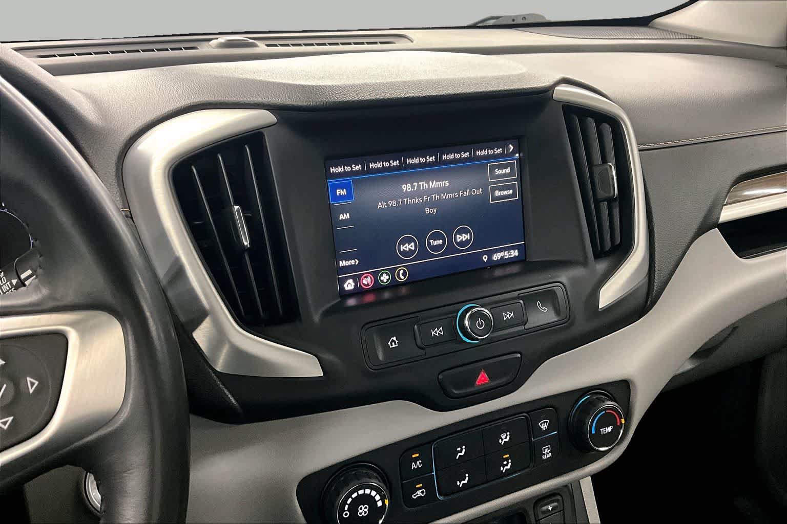 Used 2020 GMC Terrain SLE FWD image 7