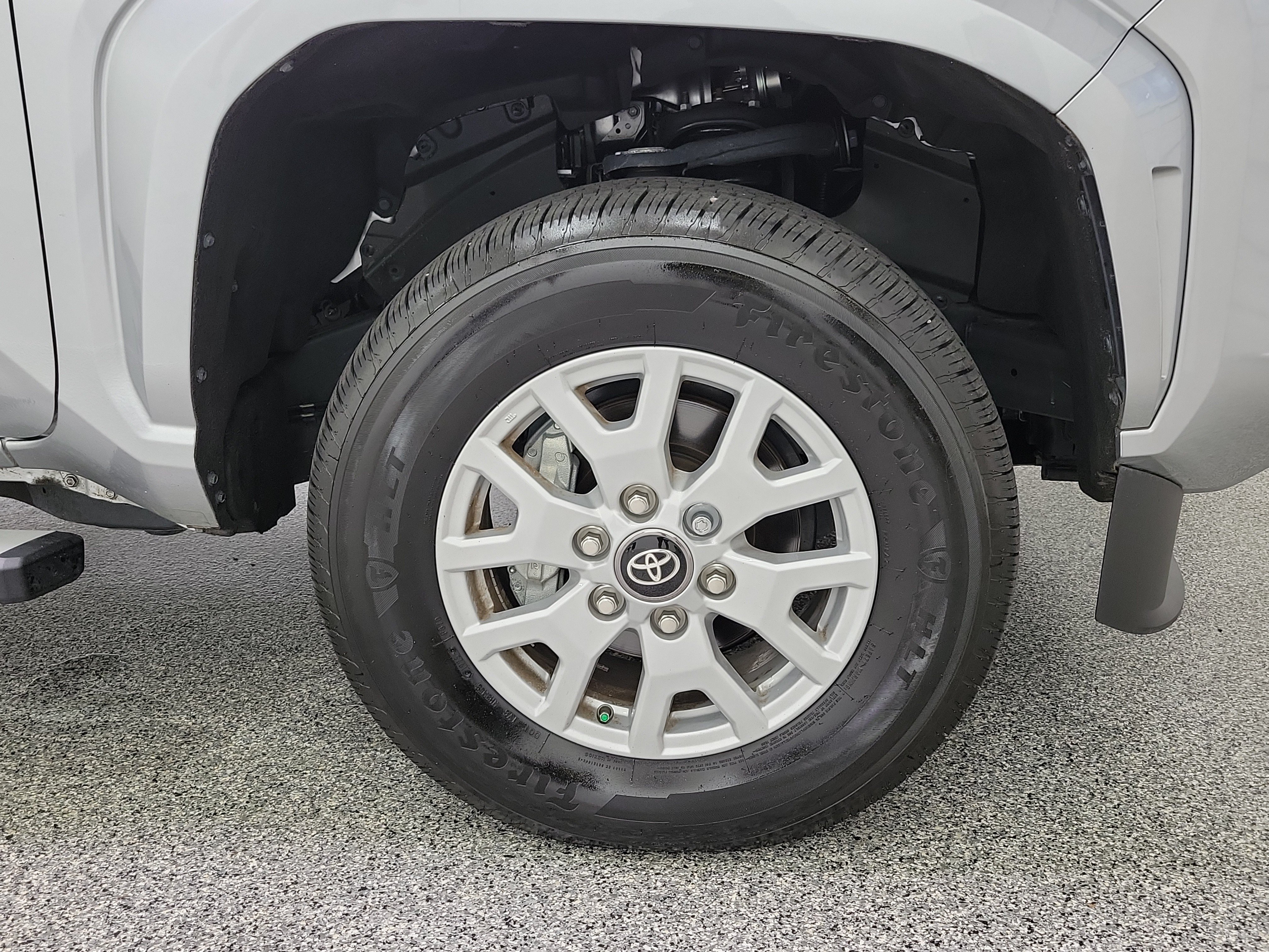 Certified 2025 Toyota Tacoma SR5 AWD/4WD image 8