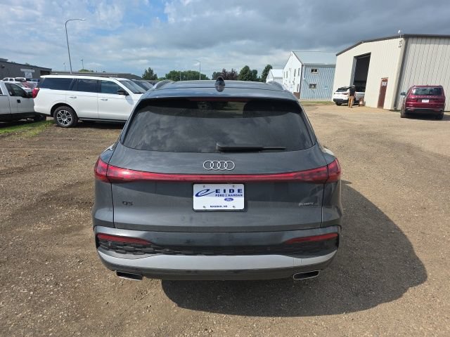 Used 2025 Audi Q5 Premium AWD/4WD image 9