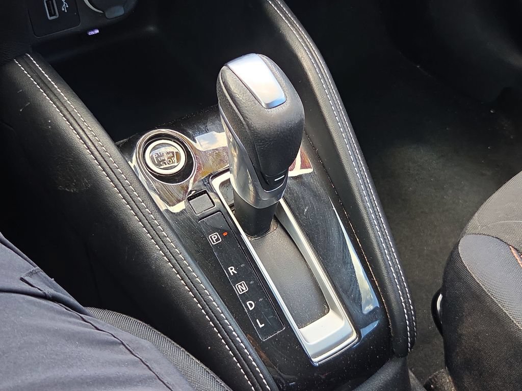 Used 2018 Nissan Kicks SR w/ Interior Electronics Package FWD image 18