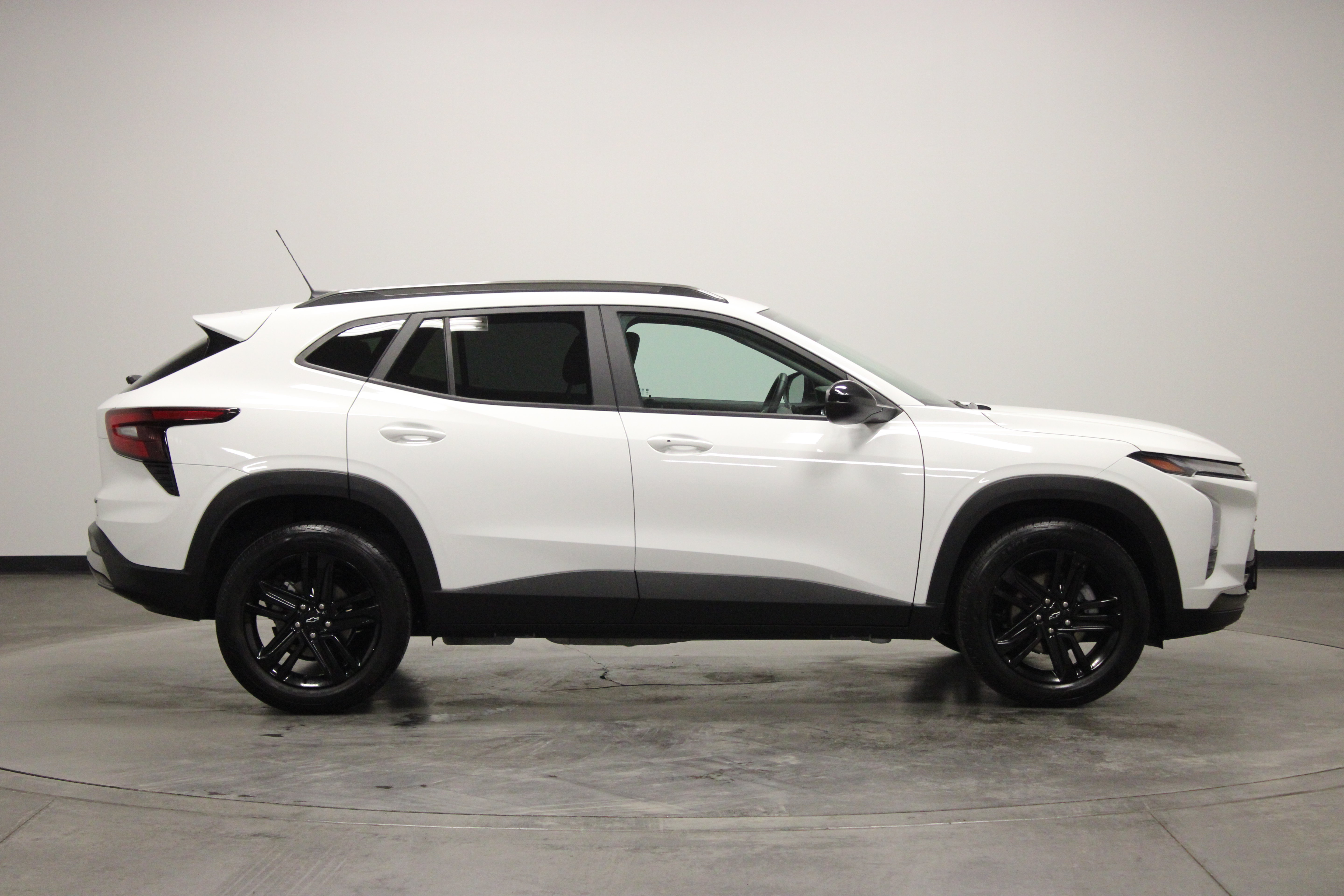 Used 2025 Chevrolet Trax ACTIV w/ Driver Confidence Package FWD image 9