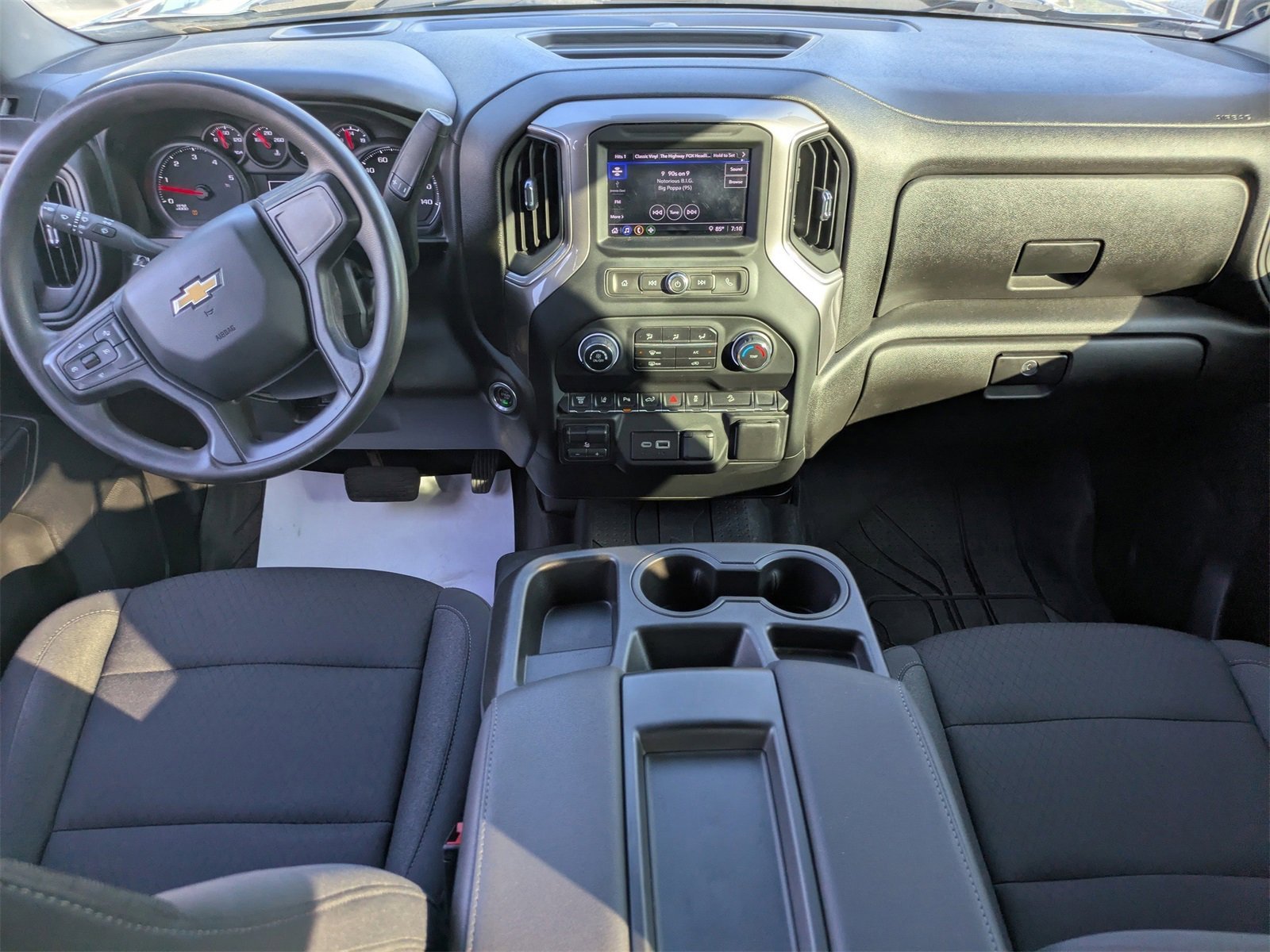 Used 2024 Chevrolet Silverado 2500 Custom w/ Custom Value Package image 17
