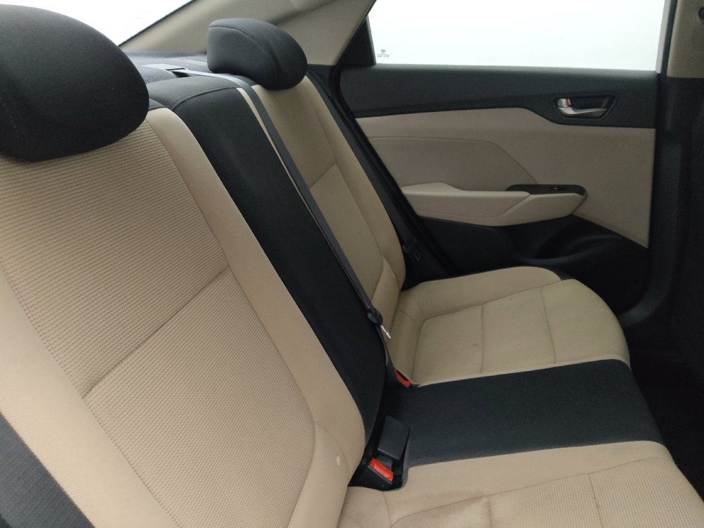 Used 2020 Hyundai Accent SE FWD image 19
