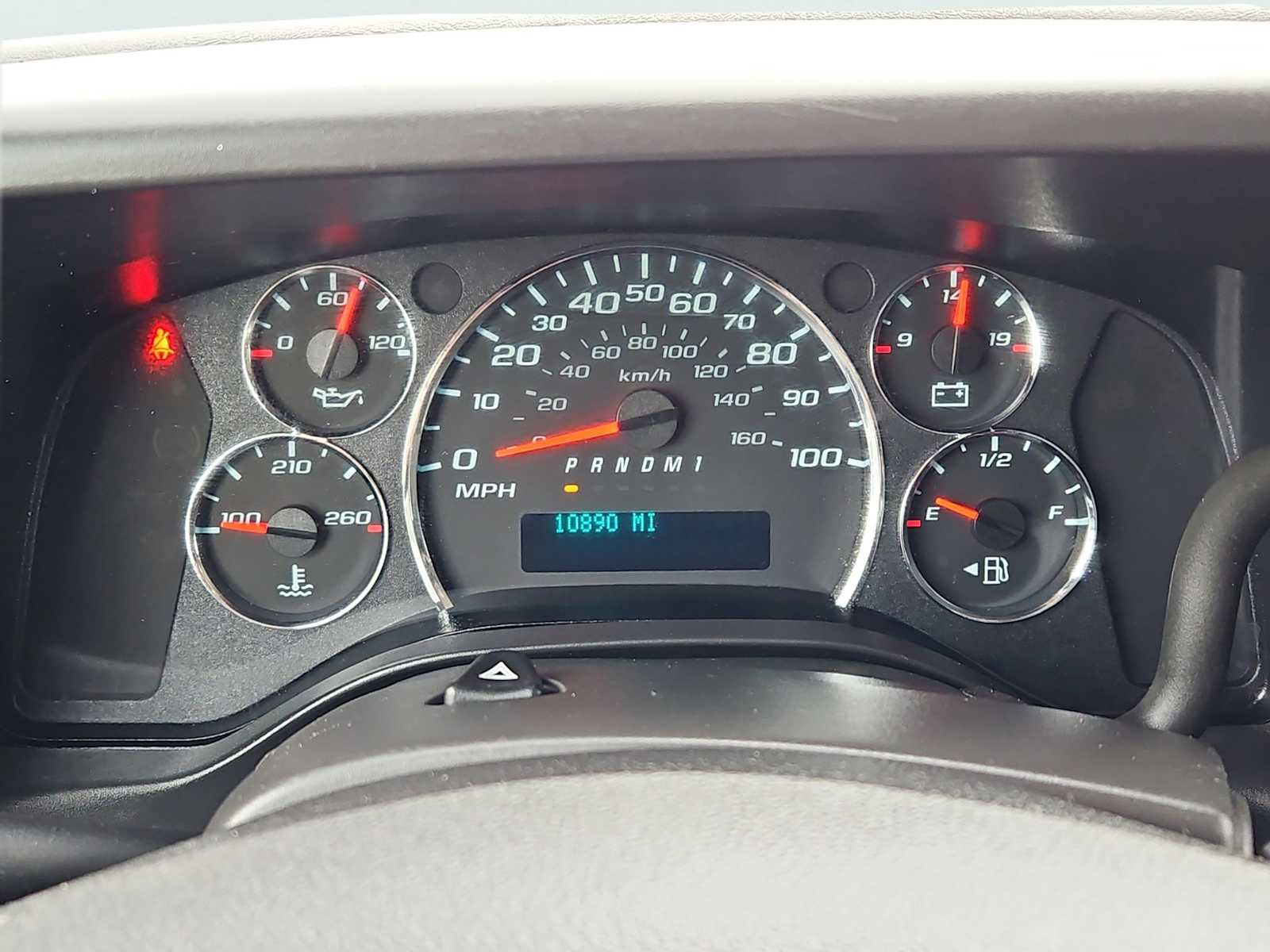 Used 2024 Chevrolet Express 2500 w/ Driver Convenience Package image 17