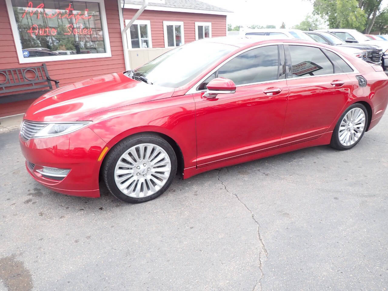 Used 2013 Lincoln MKZ FWD image 3
