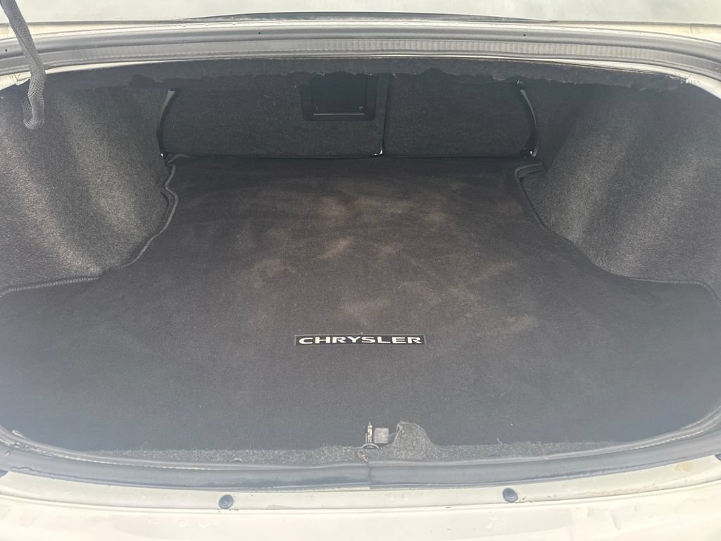 Used 2011 Chrysler 200 Limited FWD image 23