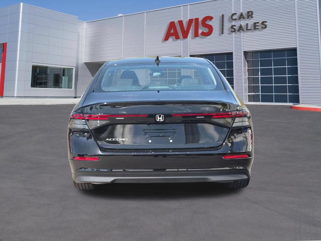 Used 2025 Honda Accord SE image 7