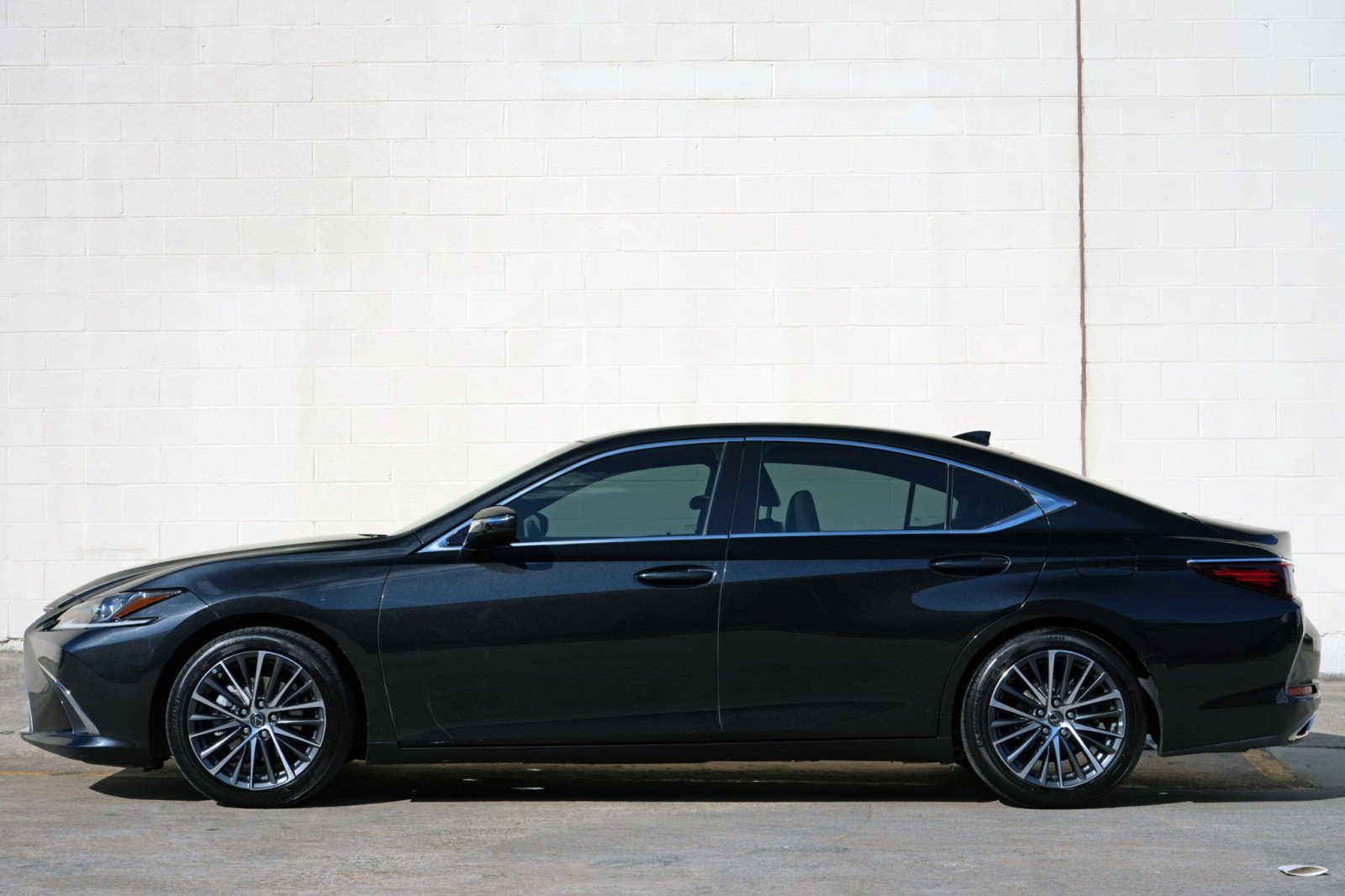 Used 2022 Lexus ES 350 w/ Premium Package FWD image 7