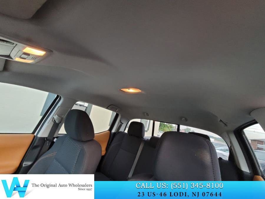 Used 2017 Toyota Tacoma SR5 image 11