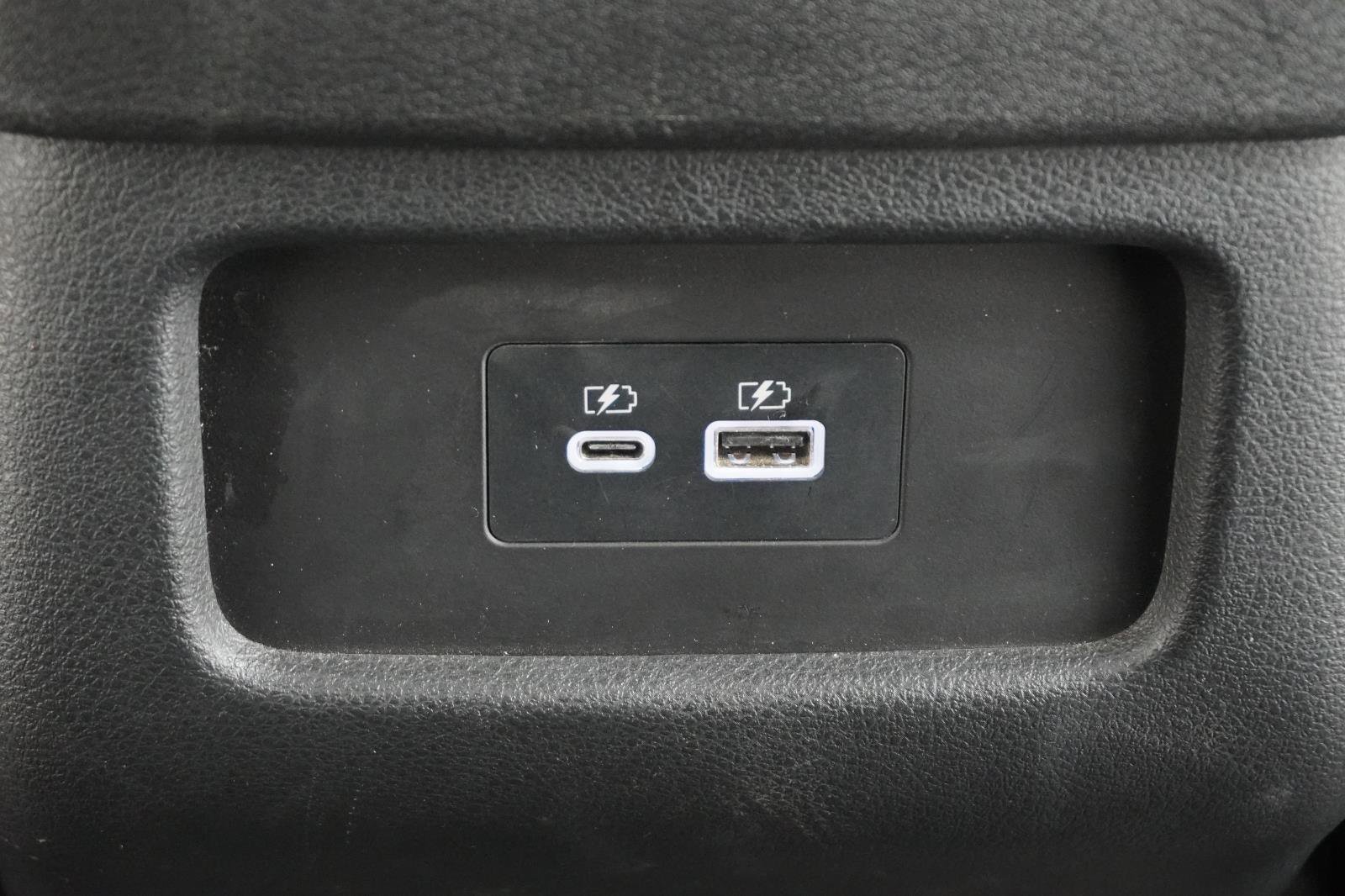 Used 2022 Nissan Pathfinder SL image 32