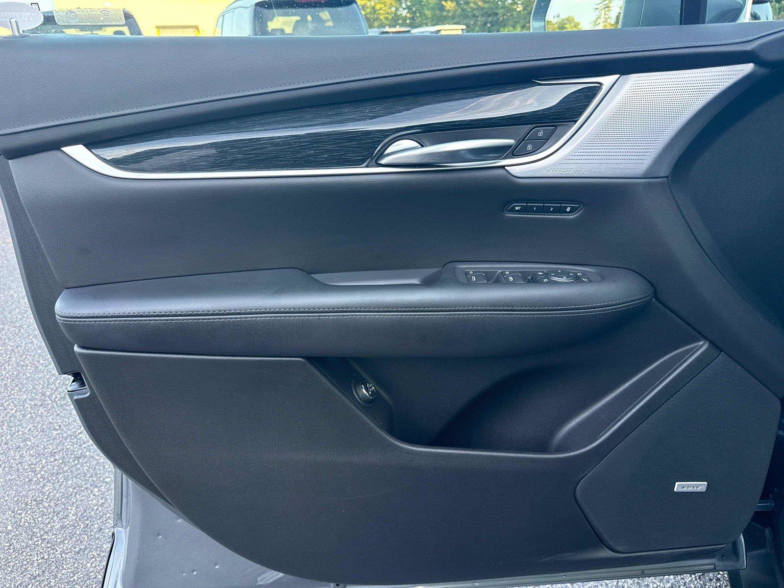 Used 2020 Cadillac XT5 Premium Luxury w/ LPO, Floor Liner Package FWD image 10