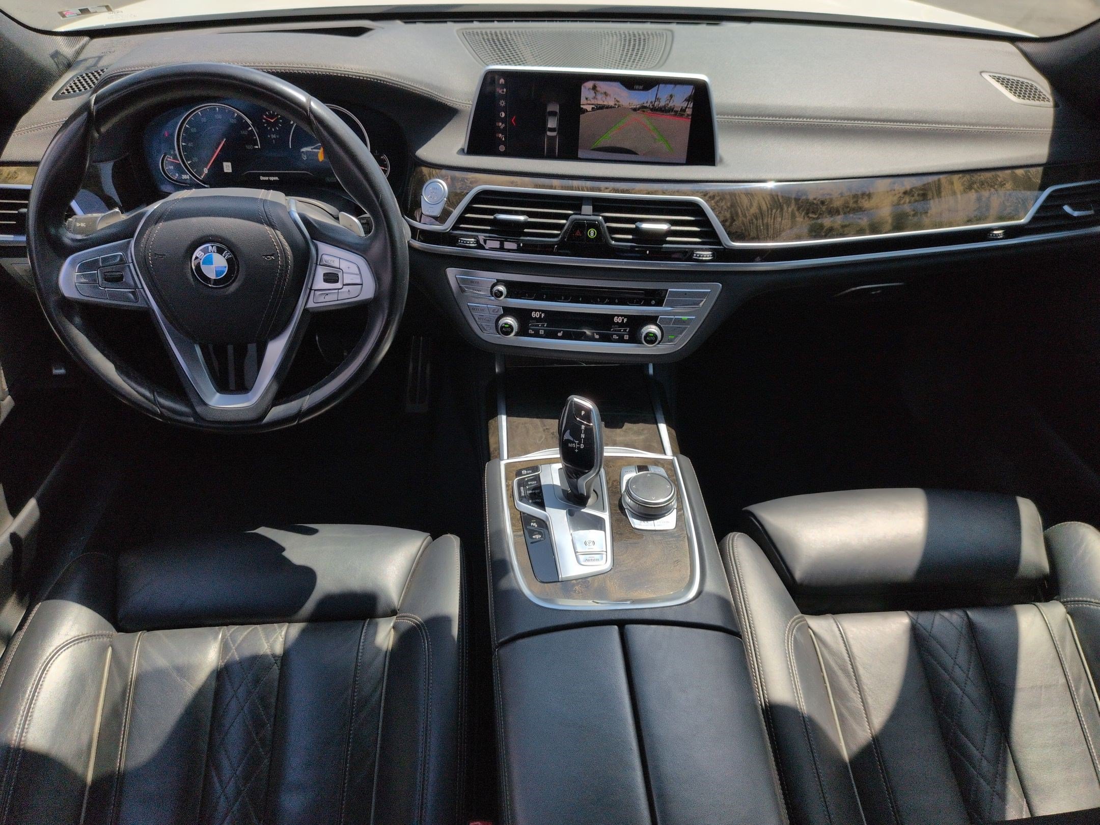 Used 2019 BMW 750i w/ M Sport Package RWD image 29