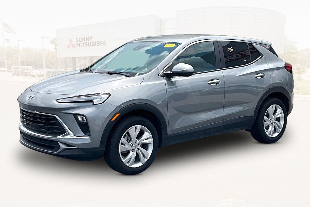 Used 2025 Buick Encore GX Preferred AWD/4WD image 1