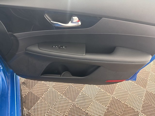 Used 2023 Kia Forte GT-Line w/ GT-Line Premium Package image 19