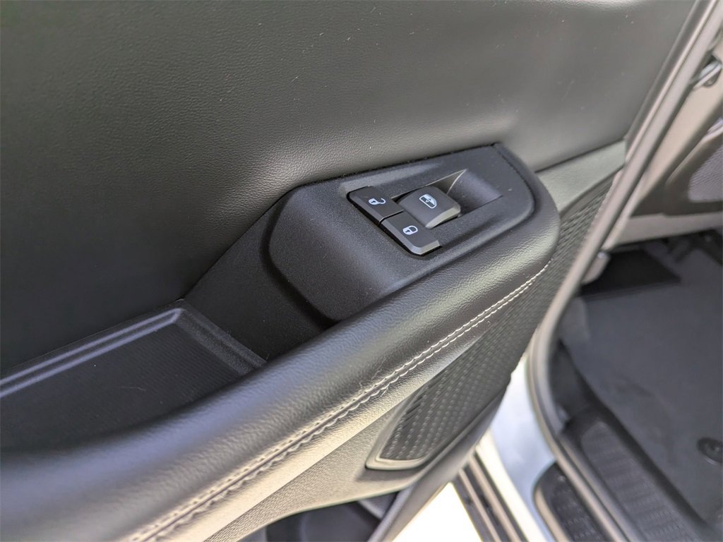 Used 2024 Jeep Grand Cherokee L Laredo image 28