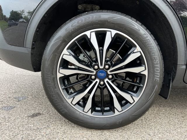 Used 2022 Ford Escape SEL w/ SEL Stealth AWD Package image 14