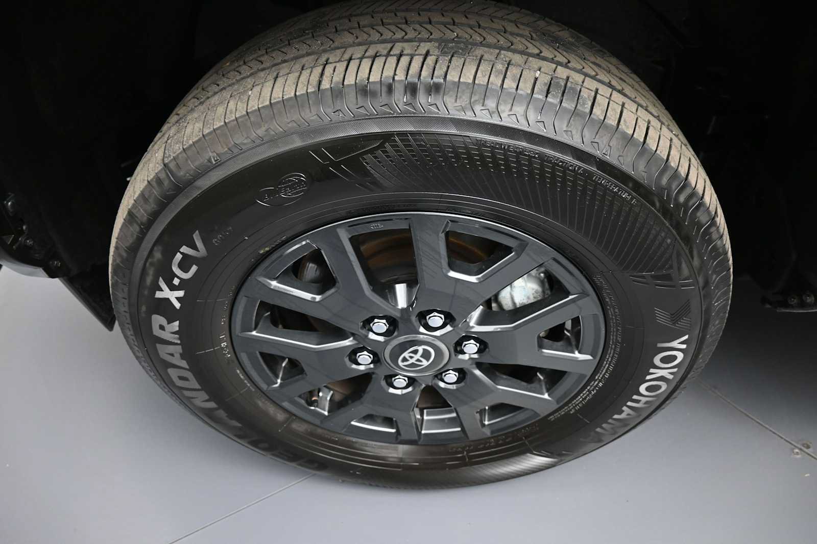 Certified 2025 Toyota 4Runner SR5 AWD/4WD image 16