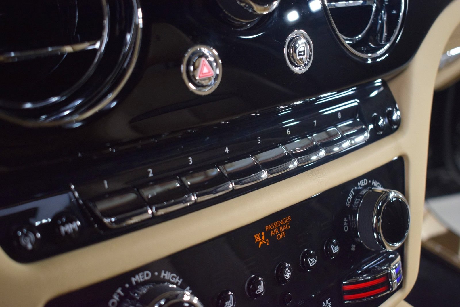 New 2026 Rolls-Royce Ghost AWD/4WD image 33
