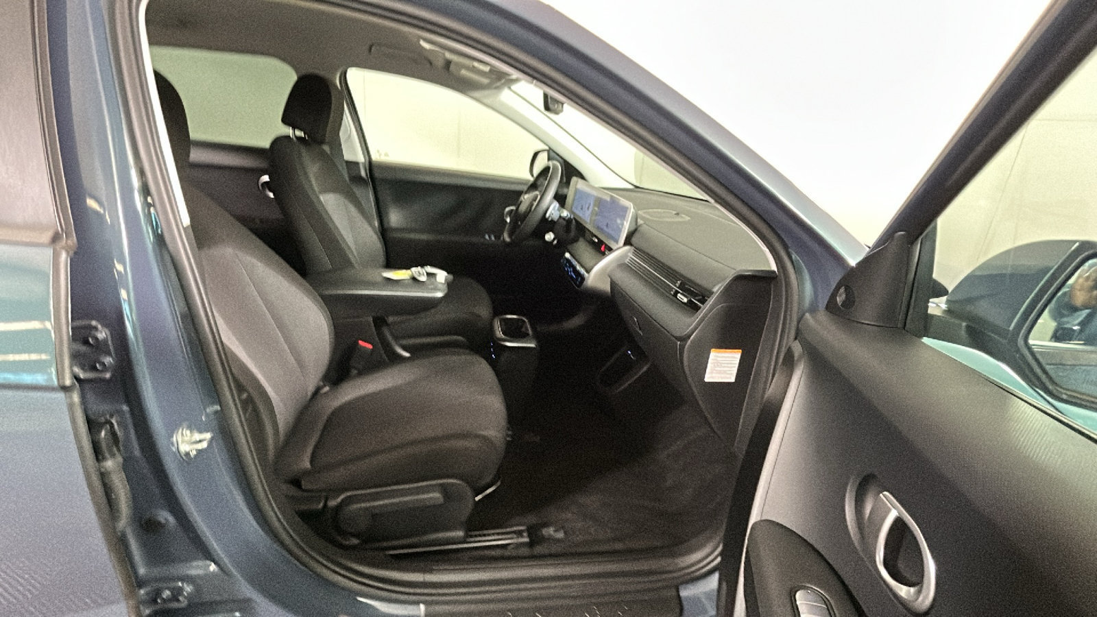 Used 2024 Hyundai Ioniq 5 SEL AWD/4WD image 38