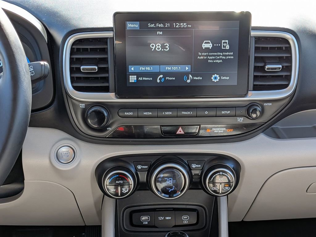 Used 2025 Hyundai Venue SEL image 20