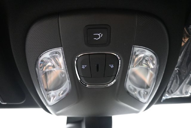 New 2026 Jeep Compass Trailhawk w/ Trailer Tow Group AWD/4WD image 27
