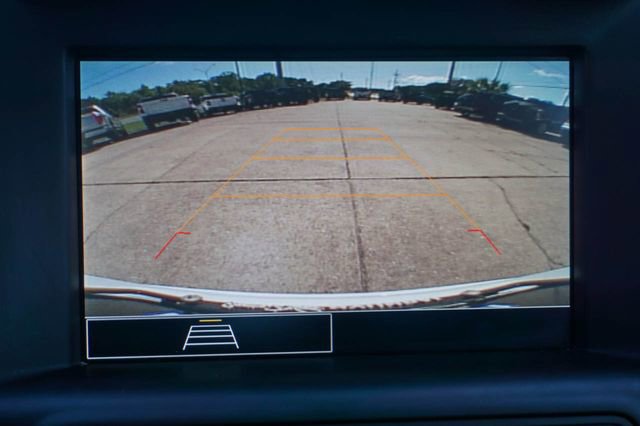 Used 2024 GMC Terrain SLE image 28