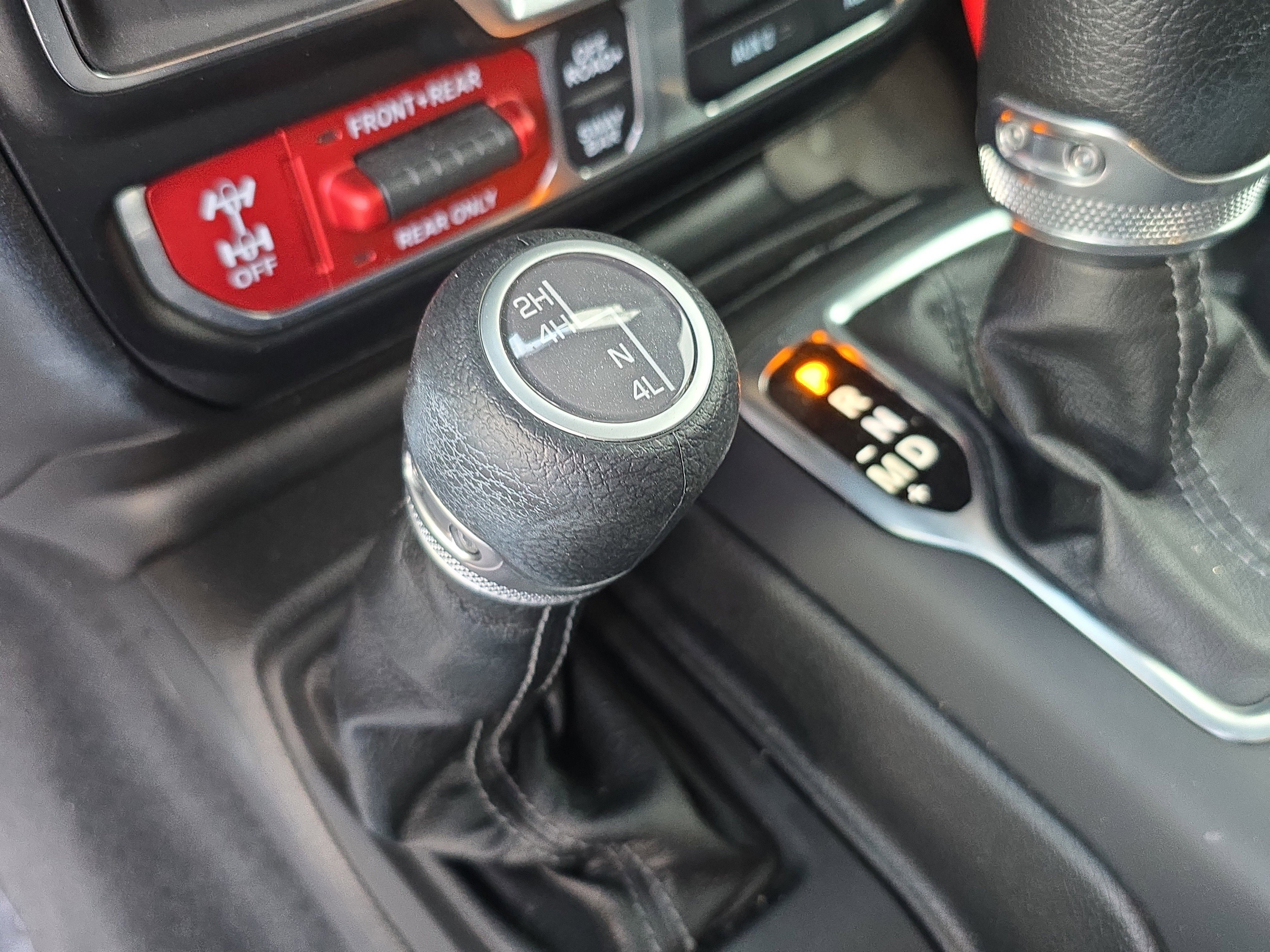 Used 2025 Jeep Wrangler Unlimited Rubicon image 28