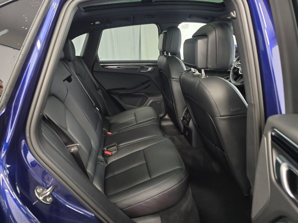 New 2026 Porsche Macan S image 23