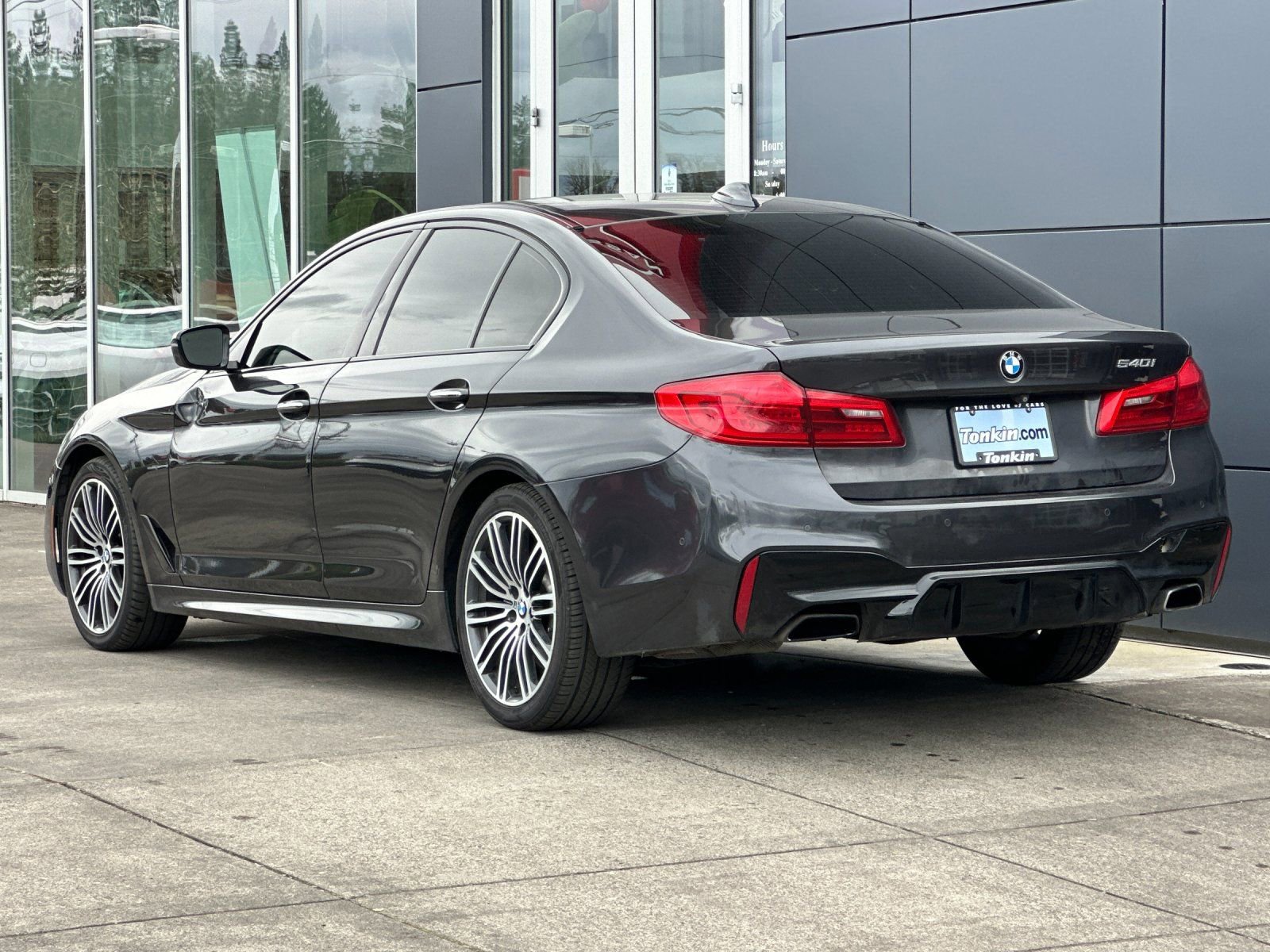 Used 2018 BMW 540i image 5