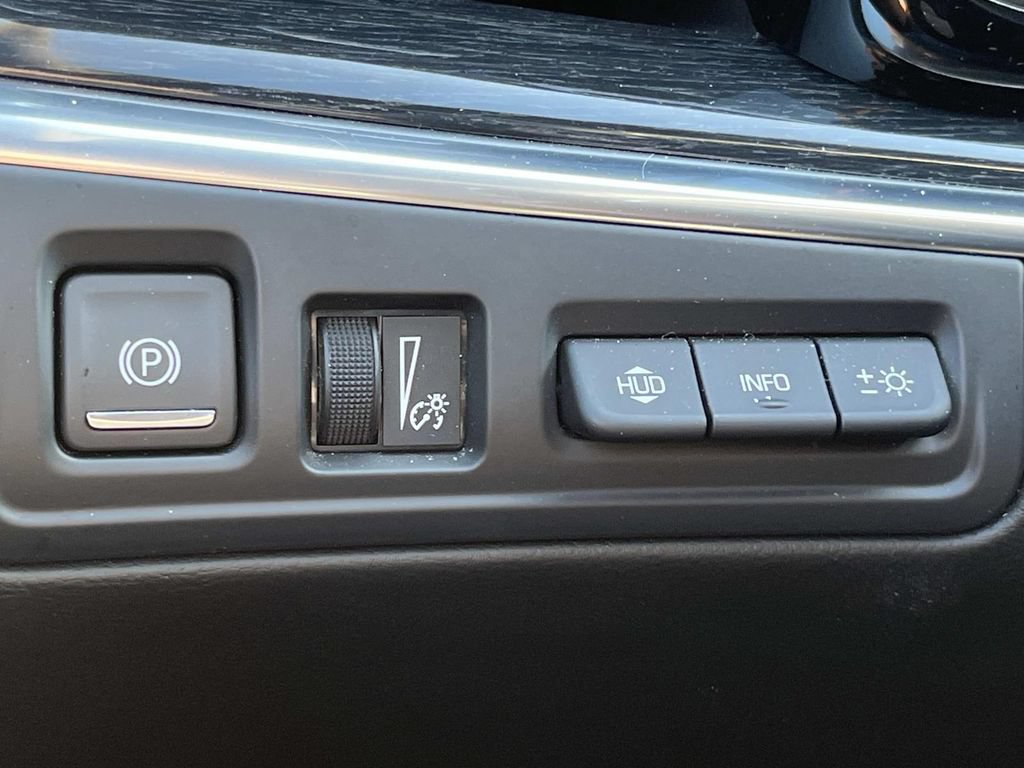 Used 2023 Cadillac XT5 Premium Luxury w/ Technology Package FWD image 38
