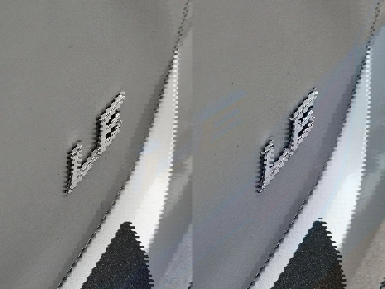 Used 2025 Toyota Camry LE FWD image 7