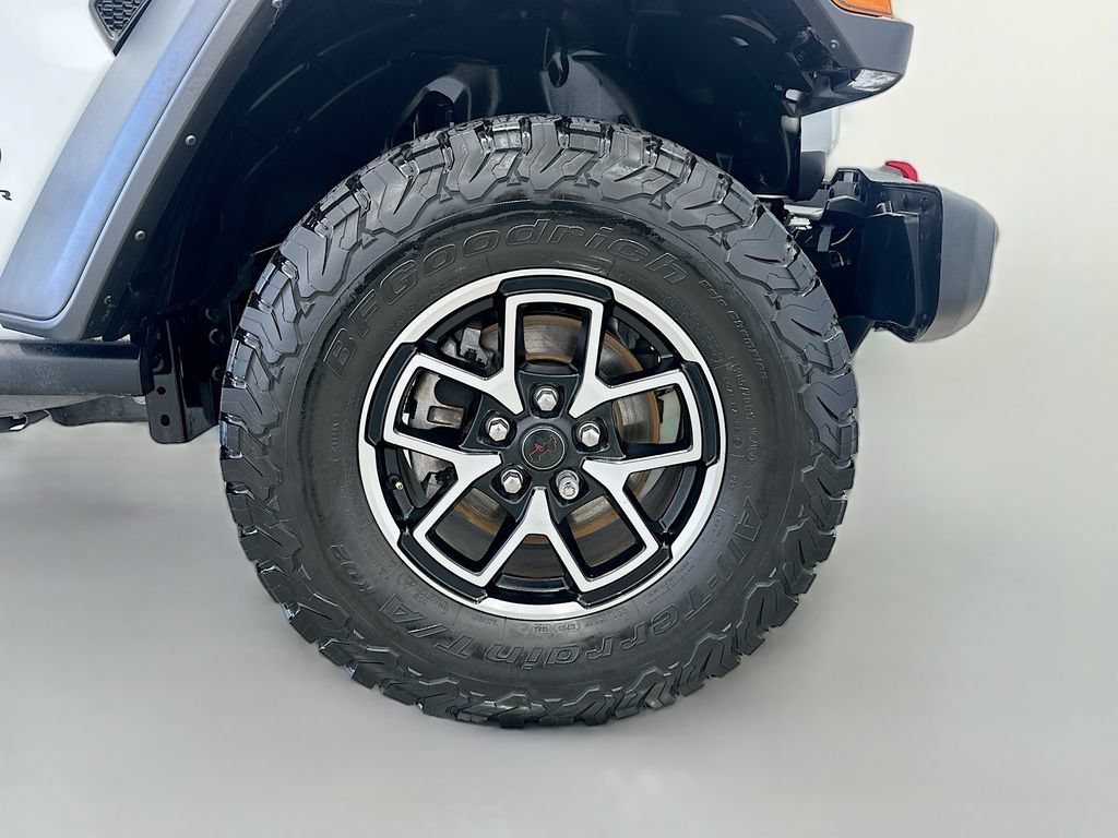 Used 2024 Jeep Wrangler Unlimited Rubicon AWD/4WD image 31