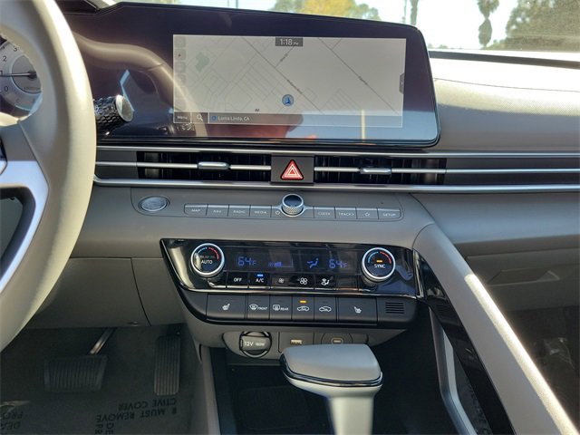 Used 2024 Hyundai Elantra SEL w/ Convenience Package image 13
