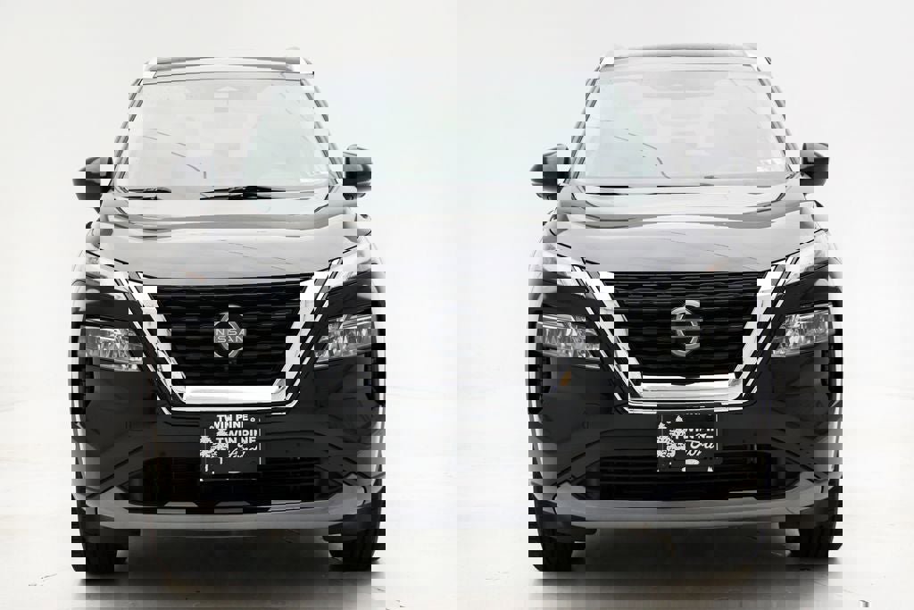 Used 2023 Nissan Rogue SL w/ SL Premium Package image 4