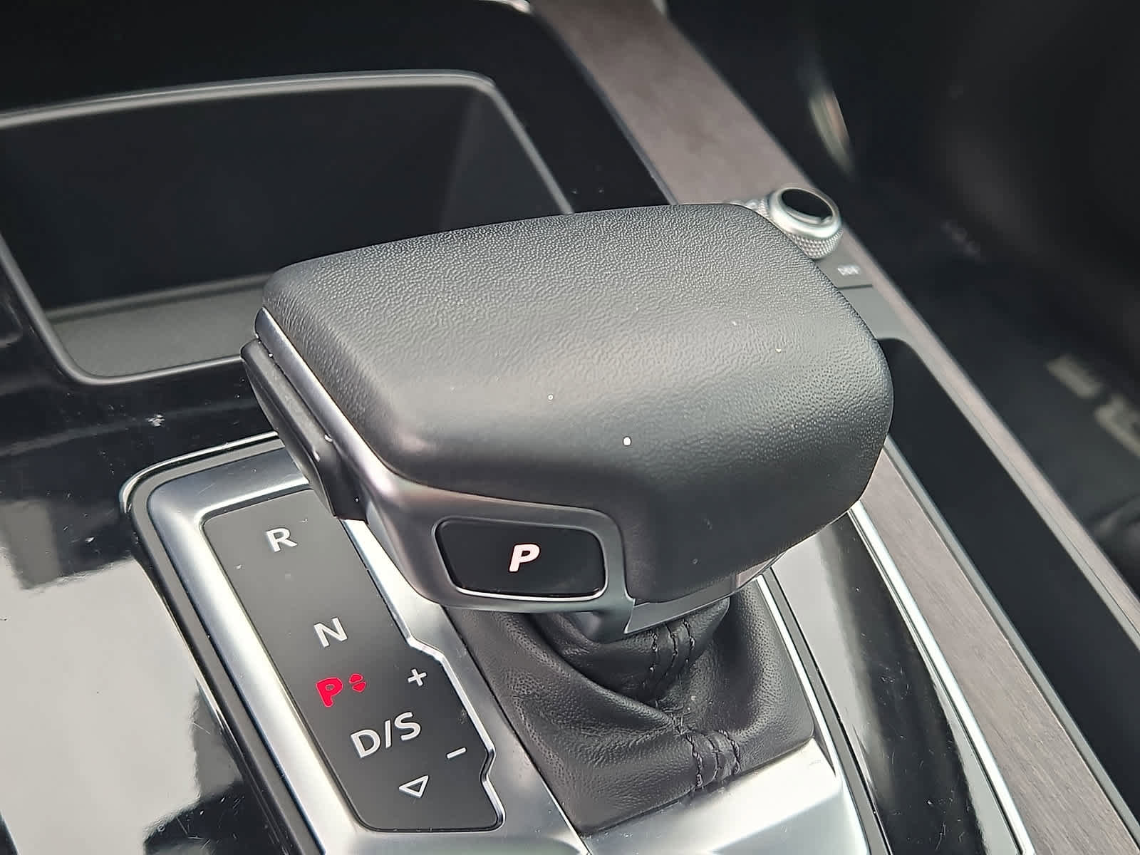 Used 2024 Audi Q5 2.0T Premium Plus image 17